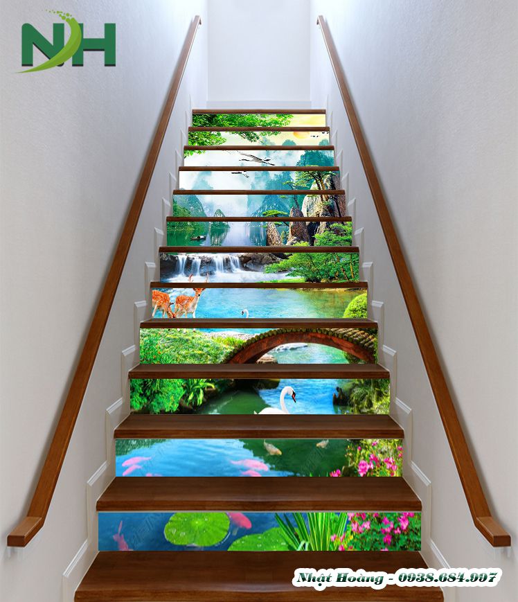 Với ốp cổ tranh cầu thang, bạn có thể biến chiếc cầu thang của mình thành một bức tranh nghệ thuật. Chúng tôi cung cấp những dòng sản phẩm ốp cổ tranh đầy sáng tạo và độc đáo để giúp bạn tạo nên một không gian trang trí độc đáo và tinh tế.